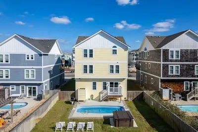 Image de Phelps: Semi-oceanfront w/private pool, hot tub, rec and media room & elevator!
