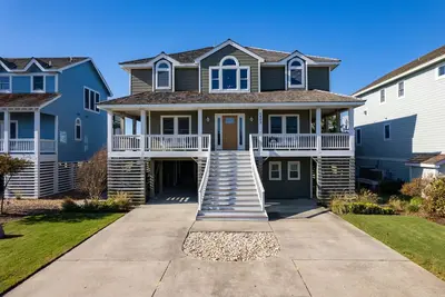 Image de Sunset Shack: Soundfront, great sunsets, hot tub, community pool & tennis courts