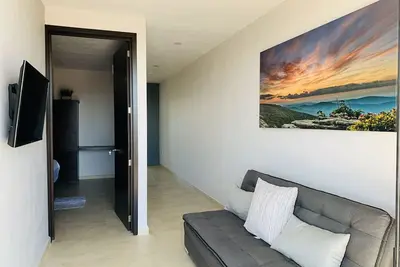 Image de New Modern Condo built with our guest in mind