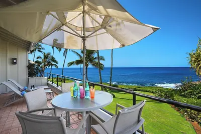Image de 2-Bed/2-Bath Oceanfront Condo Suite