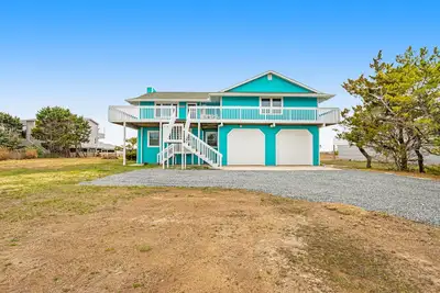 Image de Dog-friendly town of Fenwick home with guest suite, WiFi, & elevator