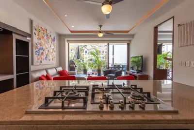 Image de New listing! Pacifica 404 Casa Astro - Located in the heart of the Romantic Zone