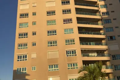 Image de Spectacular ocean view in a comfortable and modern apt.
