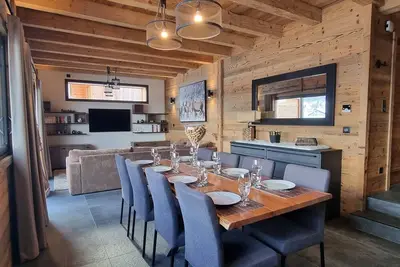 Image de Chalet \"Le Victoria \" 8/10 personnes Spa privé au cœur de la station Deux Alpes