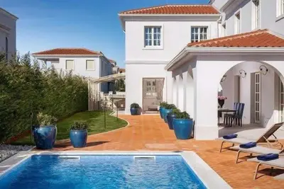 Image de Premium Villa Exuding Absolute Comfort & Luxury