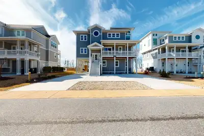 Waterfront home with private pool & hot tub - in-home elevator & pool table