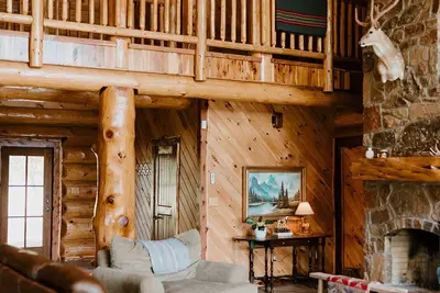Image de Log Cabin sleeps-6, Pool\/Outdoor Entertainment Area with a veiw