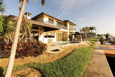 Image de Five Bedroom Luxe Villa on Deep Water Intracoastal