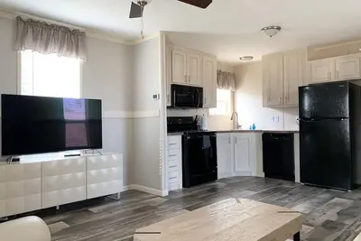 Image de Cozy 2 bed 1 bath centrally located