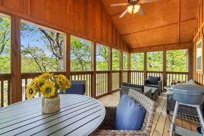 Image de Lodge with Screened-In Porch, Free Wifi, Golf Course At Your Fingertips, Gated Community!