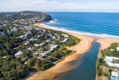 Image de Unique Ocean and Lakefront Beach House