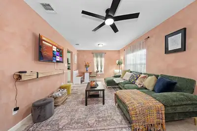 Image de 7 min: Riverwalk, Pearl, Frost & Bamc-Perfect for small family getaway!