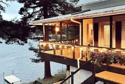 Image de Beautiful Adirondack Region Lakefront Cottage