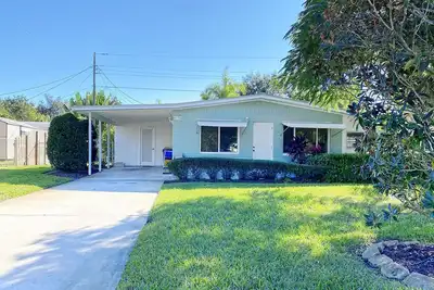 Image de Cozy Two-Bedroom Cottage in Jensen Beach