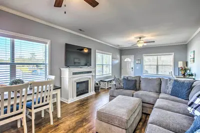Image de Ocean Isle Beach Escape - Centrally Located!