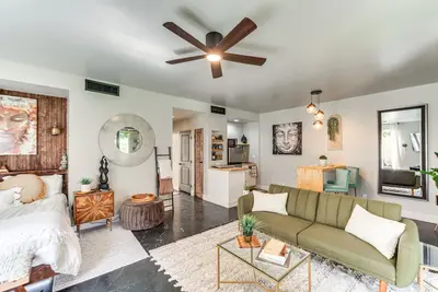 Image de Near Golf: Indian Wells Studio w/ Pool Access