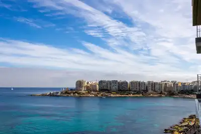 Modern central apartment, perfect for holidays in Malta