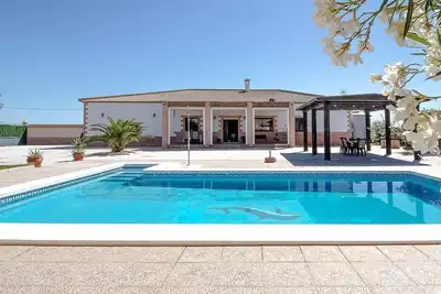 Image de Maison de vacances rurale 'Villa Paquita' avec piscine, jardin, terrasse et Wi-Fi