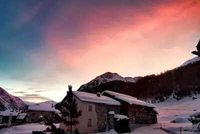 Appartement \"Baita Bruno Fior di Loto\", avec vue sur la montagne, jardin & Wi-Fi