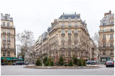 Image de Minutes from Eiffel Tower & Arc de Triomphe