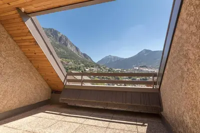 Image de 1er étage, vue panoramique, balcon, parking, télévision, casier à ski, 26m², Serre Chevalier