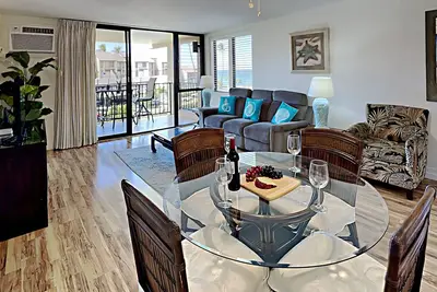 Image de Oceanview*Fully Renovated*Refined Elegance 2b/2b