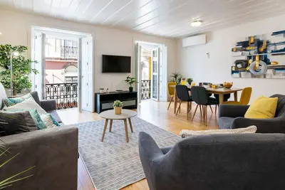 Image de Stunning 2bdr Apartment in Chiado by LovelyStay
