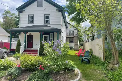 Image de Spacious Sunny Loft ~ Downtown Bar Harbor!
