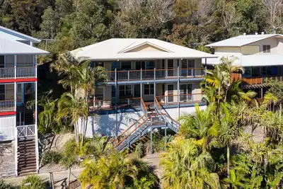 Image de The Beachaus - Spacious Beachfront Holiday Home