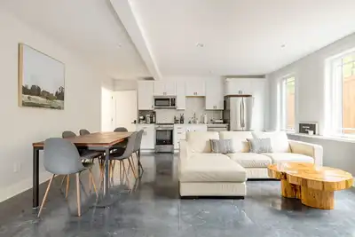 Image de Modern Light Filled 3br Apartment in Walkers Paradise