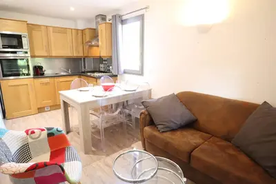 Image de Appartement cosy au vieux village avec parking, proche des pistes et télécabines