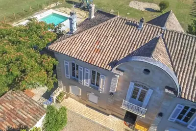 Image de Nice home in Saint-Christoly-de-Blaye