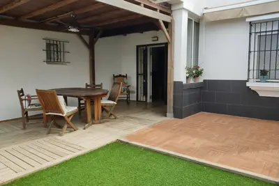 Image de Spacious and bright apartment 700m from the beach