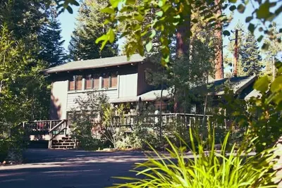 Image de Lakeside Home