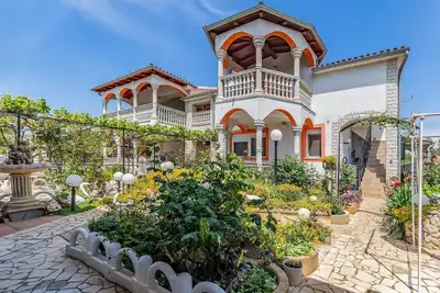 Appartement confortable de 2 chambres à.