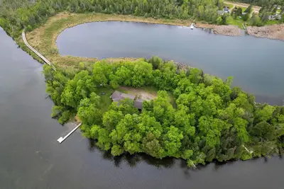 Image de Unique Northwoods Getaway on Private Island