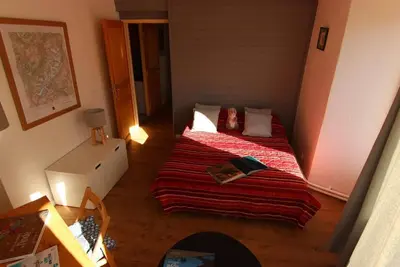 Image de 100m du centre station, 1er étage, terrasse, balcon, télévision, casier à ski, 90m², Val Thorens