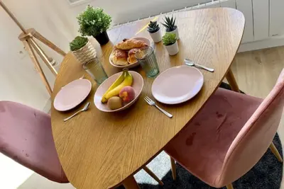 Image de Ideal Couple \/ Appartement refait à neuf