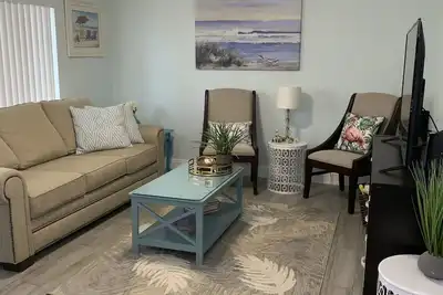 Image de Beautiful 1st floor condo at the Diplomat! \nSteps to the beach!