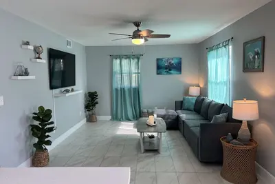 Image de Entire residence 2-2, 🔥 pit, ping pong table, games, fenced backyard, 🐶