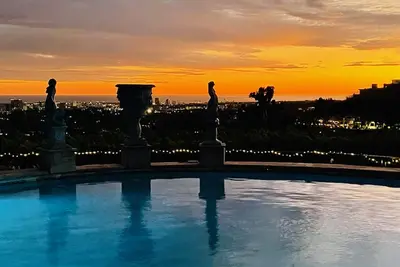 Image de Oasis in Beverly Hills