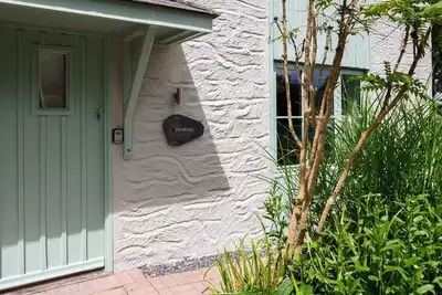 Image de Charming Cornish cottage with private hot tub/shared pool, nr Falmouth/Helford