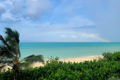 Image de Beachfront relaxation awaits you