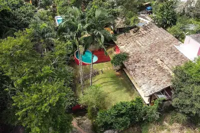 Image de House in Granja Viana in front of the environmental reserve