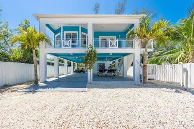 Image de Brand New Beautiful 2-Story Home In the Florida Keys