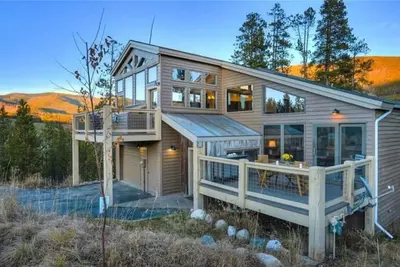 Image de Live Like a local in Keystone! 30 days or more!