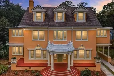 Image de The Gator Manor – 6 Bedrooms Walk to Uf / Stadium
