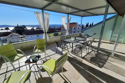 Two Bedroom Apartment with Balcony and Sea View
