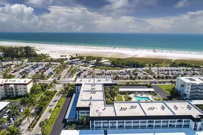 Image de 2 Bed Condo Across from Siesta Beach!