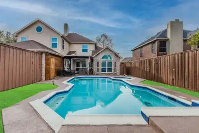 Image de Stunning, Modern, Spacious Getaway, 2 game rooms, Pool\/Hot tub